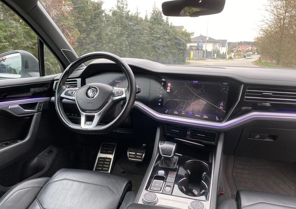 Volkswagen Touareg cena 219900 przebieg: 124000, rok produkcji 2018 z Szczecin małe 631